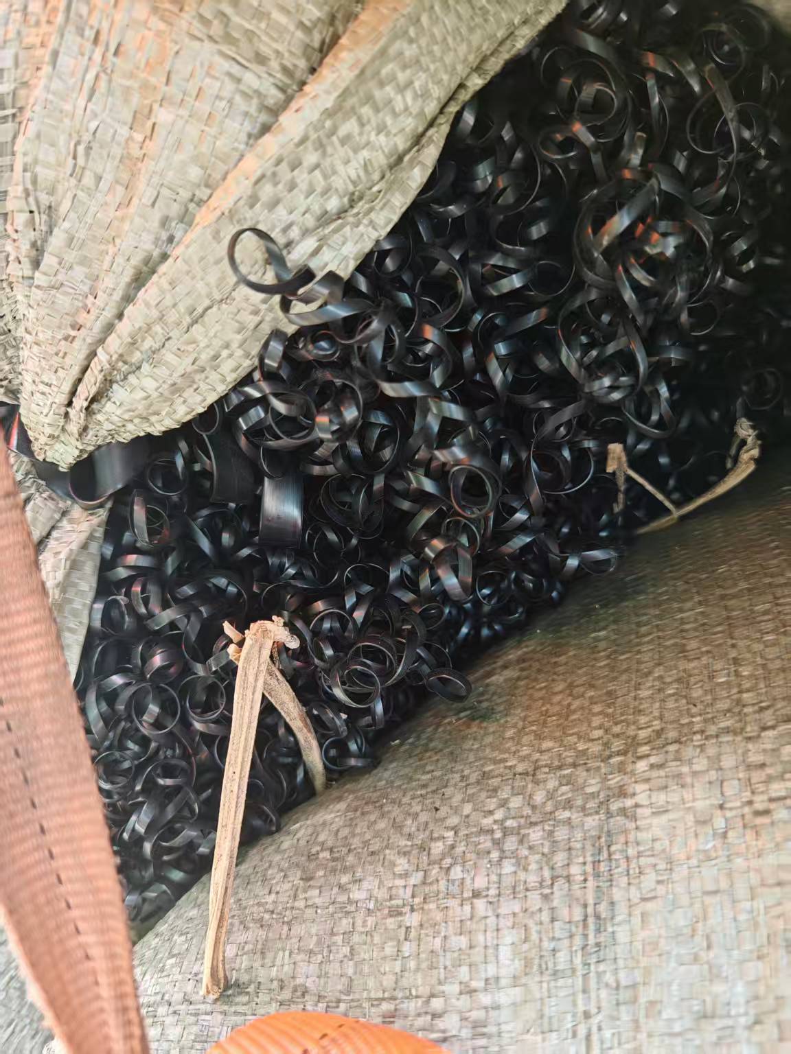 昆山UPE废塑料回收|昆山UPE刨花回收|昆山UPE废丝回收